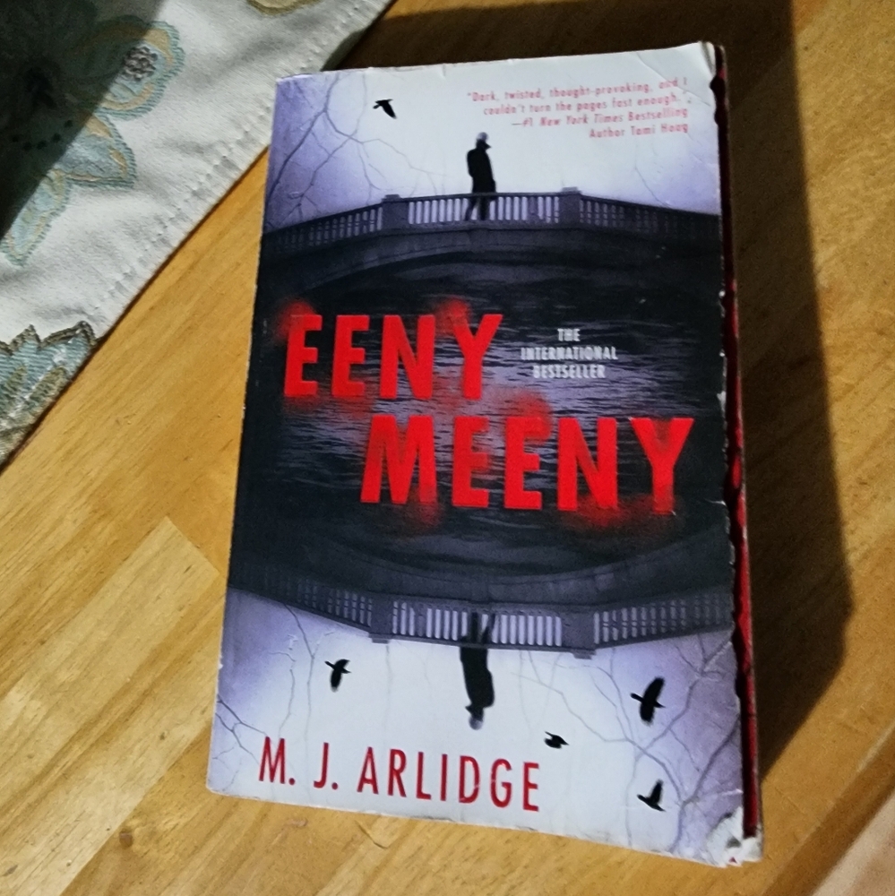 Eeny Meeny (A Helen Grace Thriller) - Paperback By Arlidge, M. J.